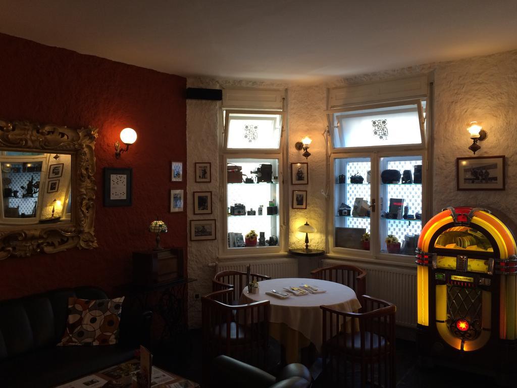 B&B Fotic Zagreb Buitenkant foto